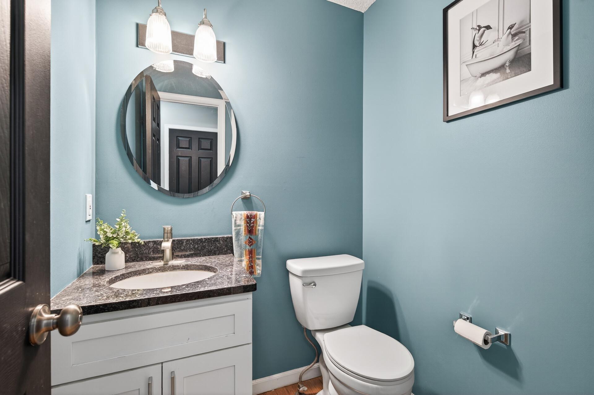 Main Floor Bath.jpg