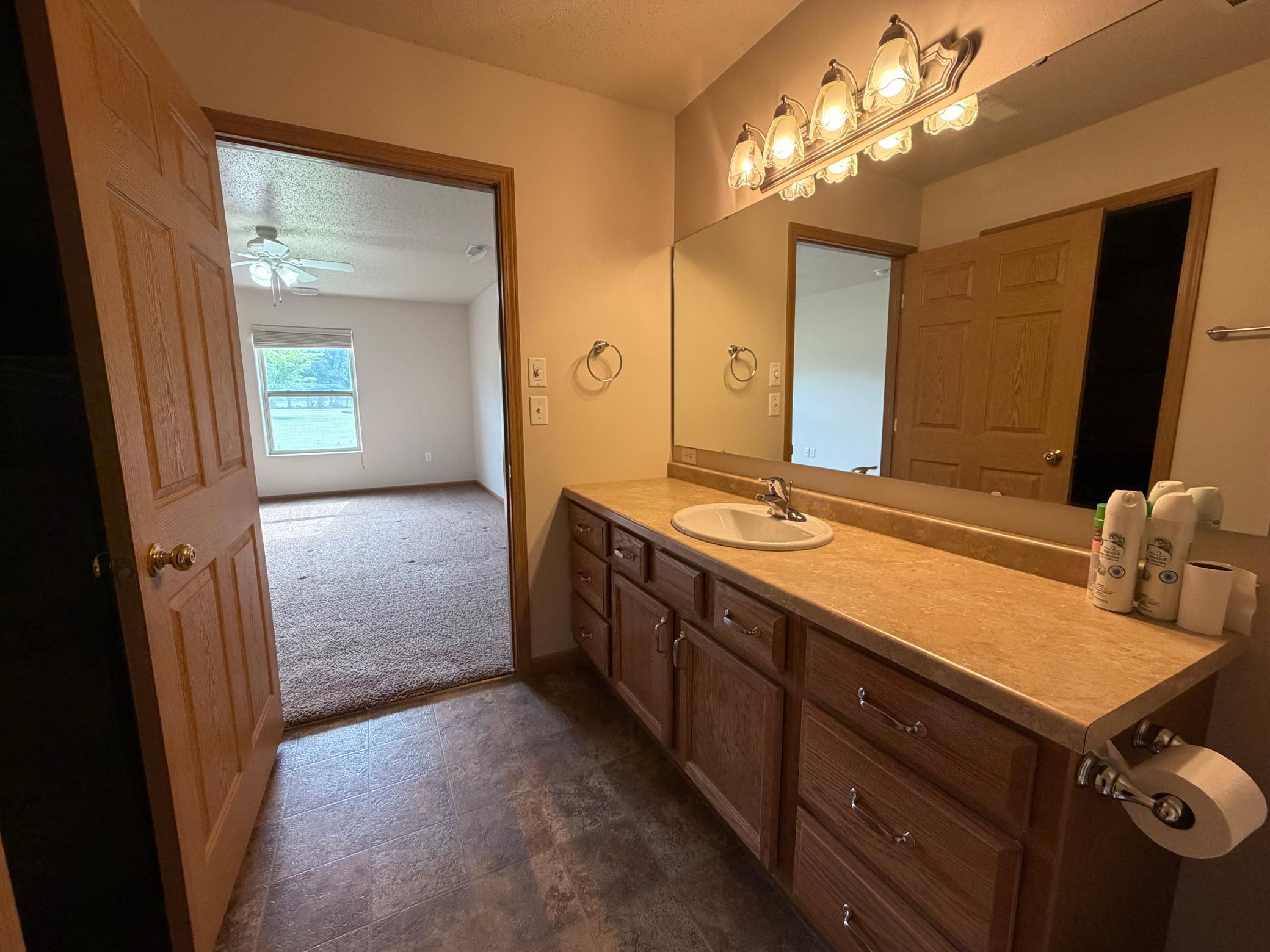 3/4 bath in primary suite