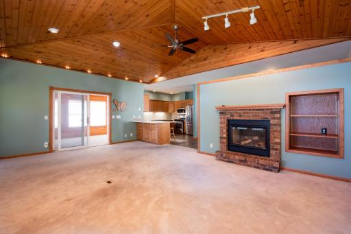 1524 Squirrels Nest Road, Kasota, MN 56050