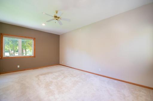 1524 Squirrels Nest Road, Kasota, MN 56050