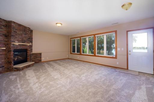 1524 Squirrels Nest Road, Kasota, MN 56050