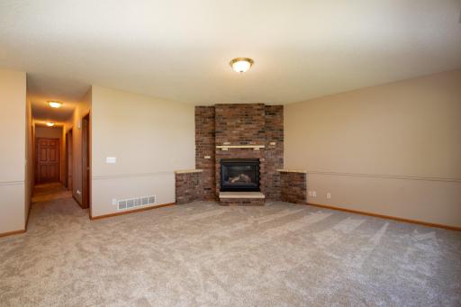 1524 Squirrels Nest Road, Kasota, MN 56050