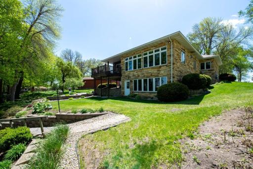 1524 Squirrels Nest Road, Kasota, MN 56050