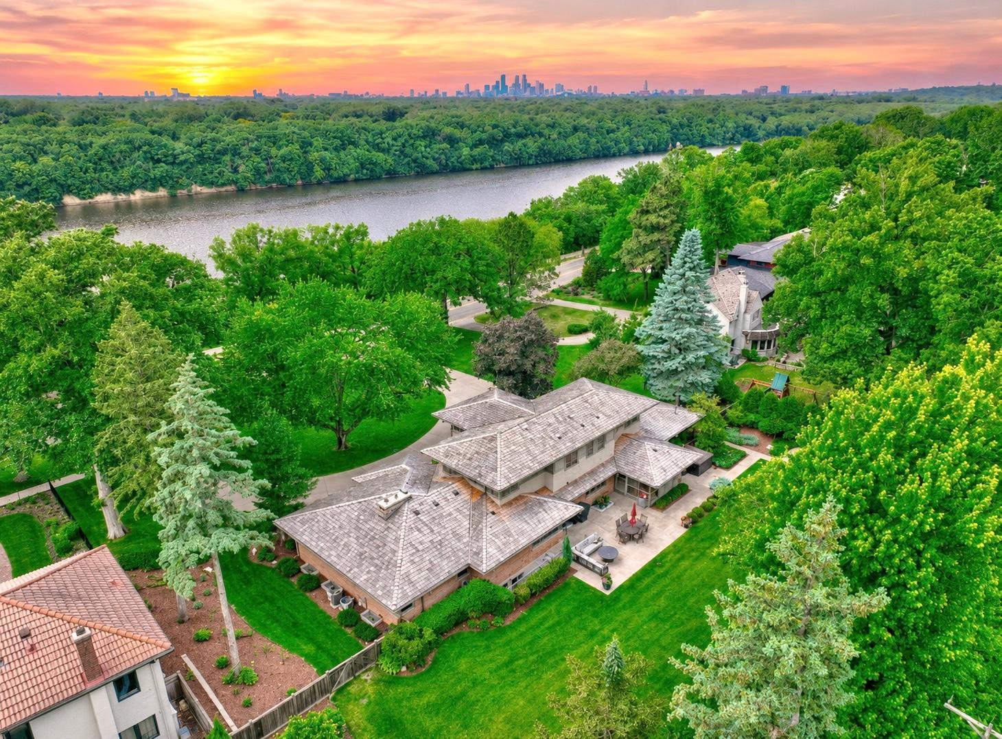 Click on the Virtual Tour to see the Live Video of this home!