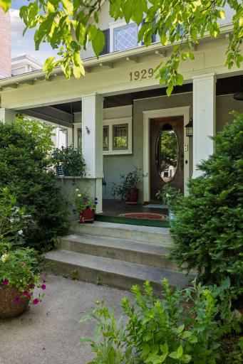 1929 James Avenue S, Minneapolis, MN 55403