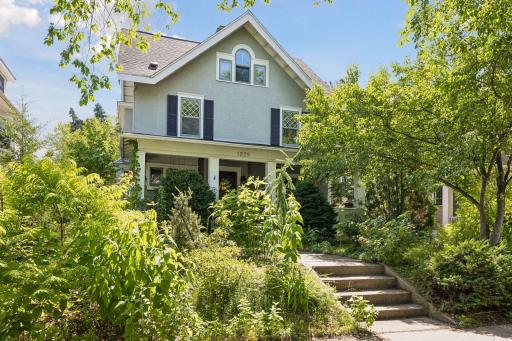 1929 James Avenue S, Minneapolis, MN 55403