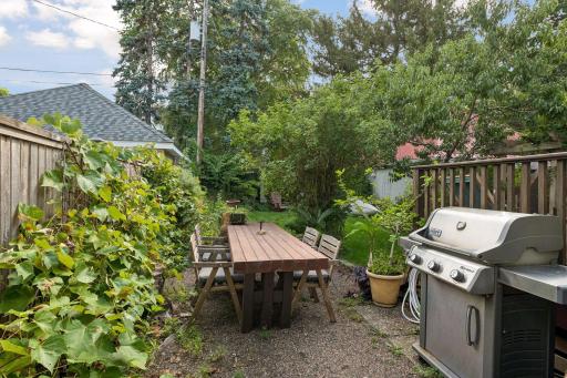 Entertaining and grill area
