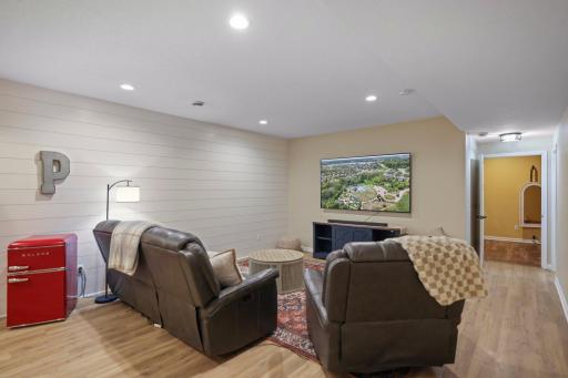 2442 Lacy Lane, Victoria, MN 55386