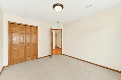 612 15 1/2 Avenue NW, Kasson, MN 55944