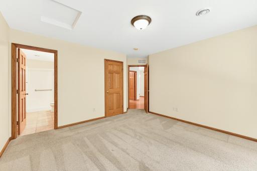 612 15 1/2 Avenue NW, Kasson, MN 55944
