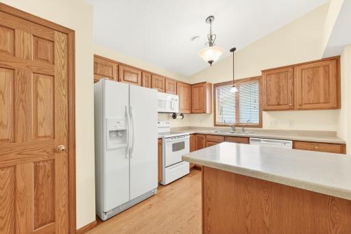 612 15 1/2 Avenue NW, Kasson, MN 55944