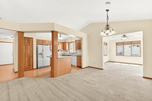612 15 1/2 Avenue NW, Kasson, MN 55944