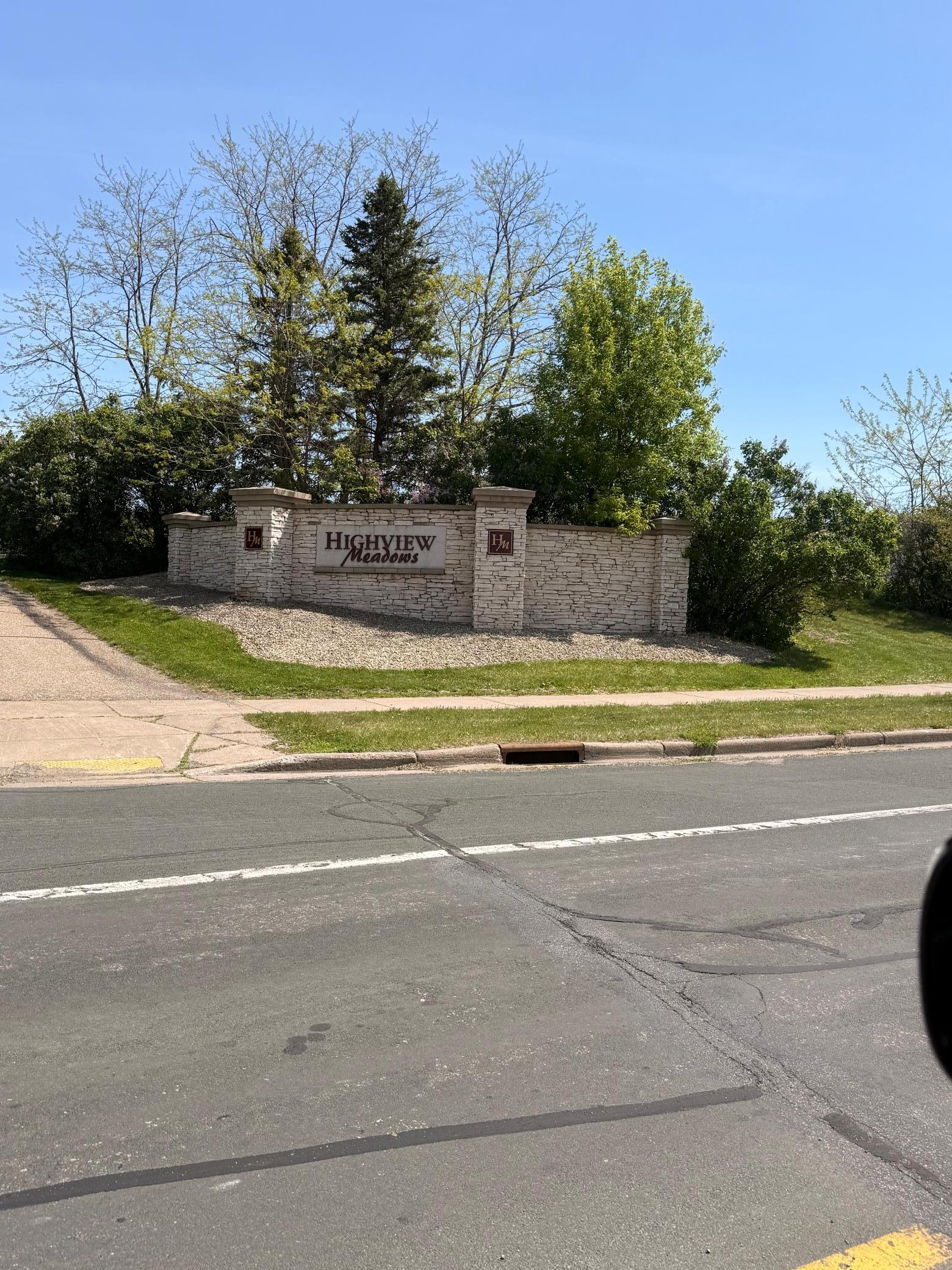 Walk to Highview Meadows Park