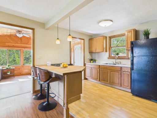 28768 Lakewood Drive NW, Isanti, MN 55040