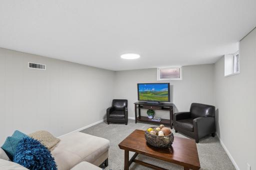 2203 Maryland Avenue E, Saint Paul, MN 55119