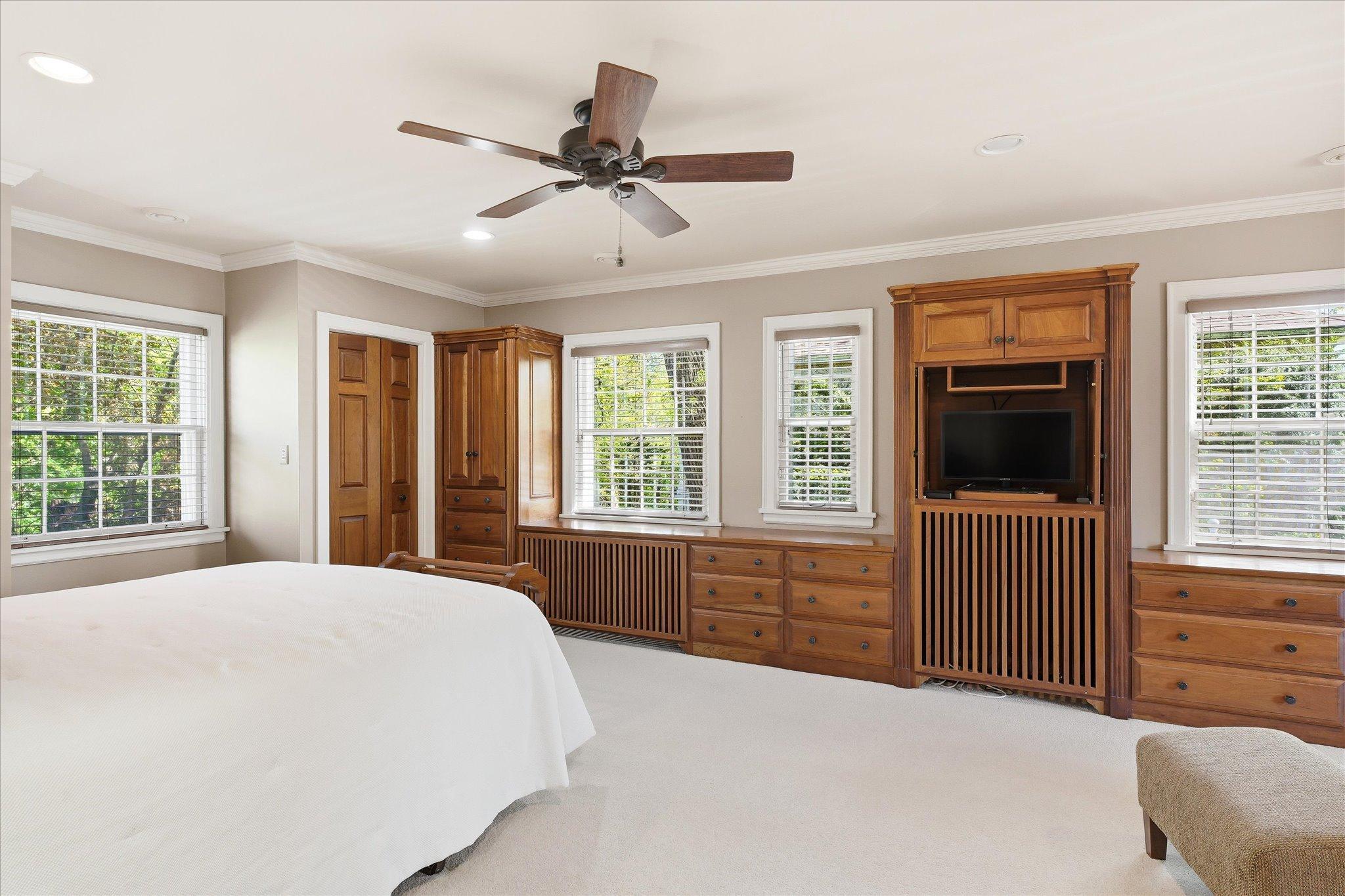 43-5027 3rd Ave S [3037115]- 043.jpg