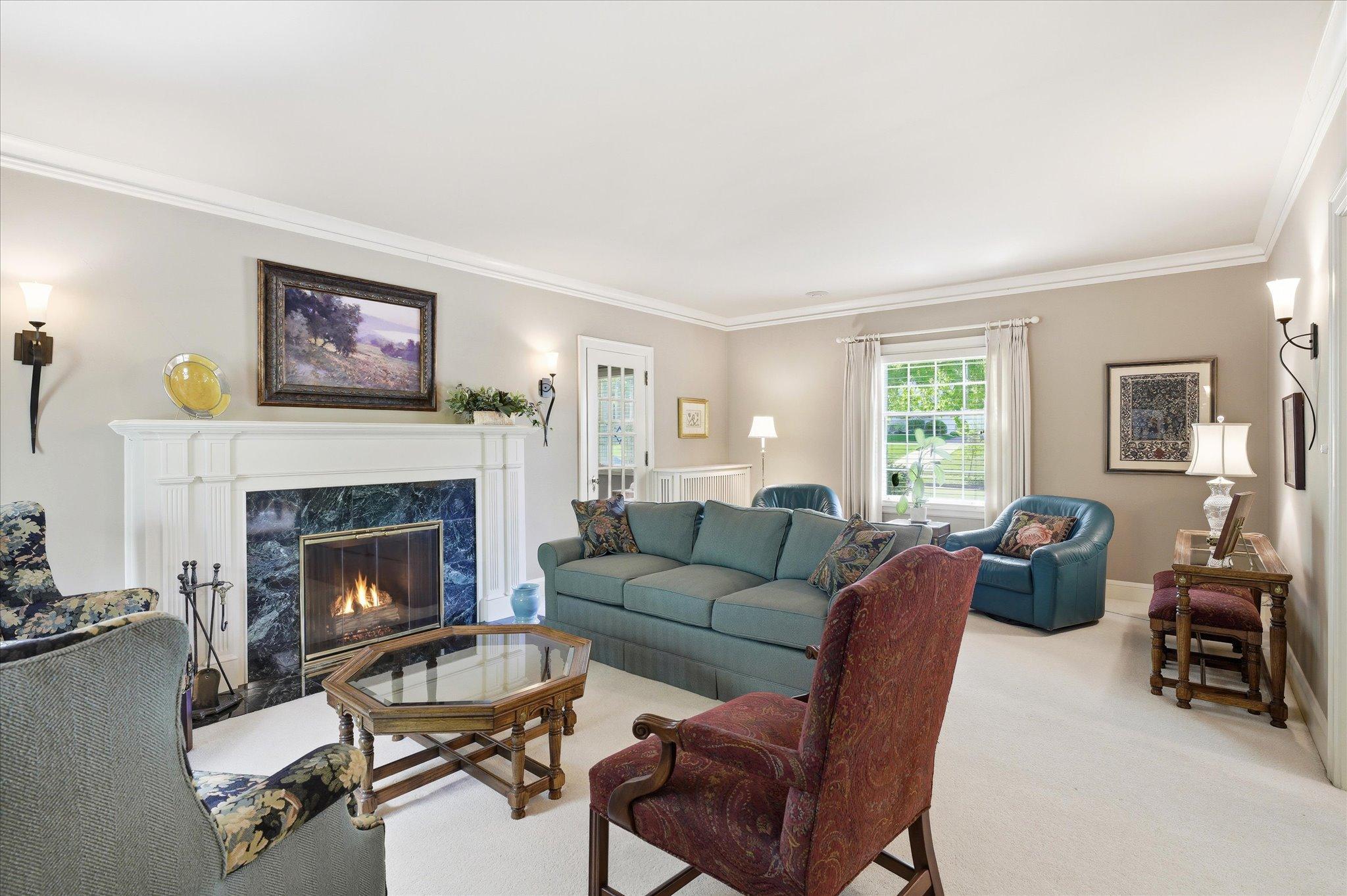 10-5027 3rd Ave S [3037115]- 010.jpg