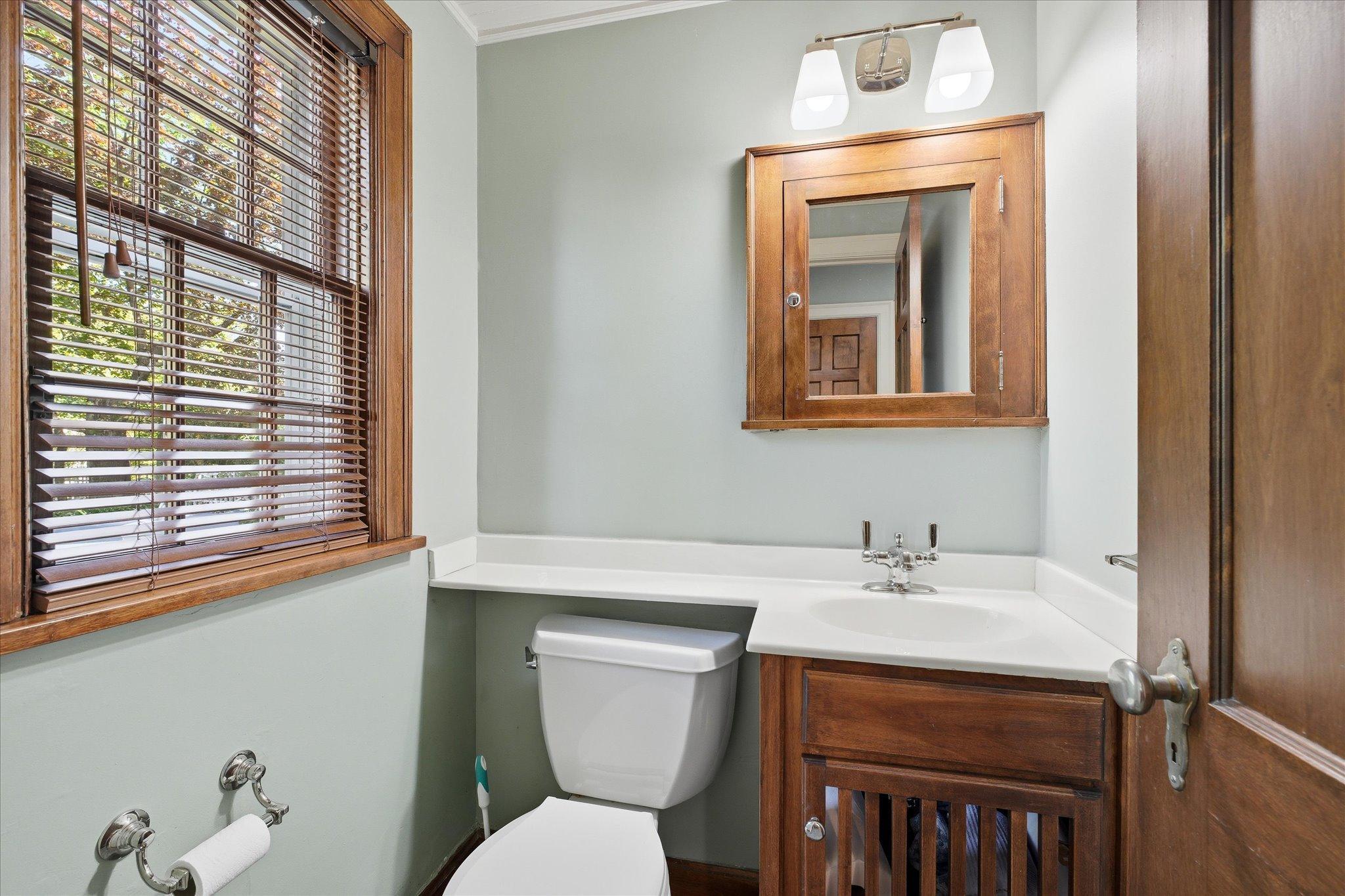 32-5027 3rd Ave S [3037115]- 032.jpg