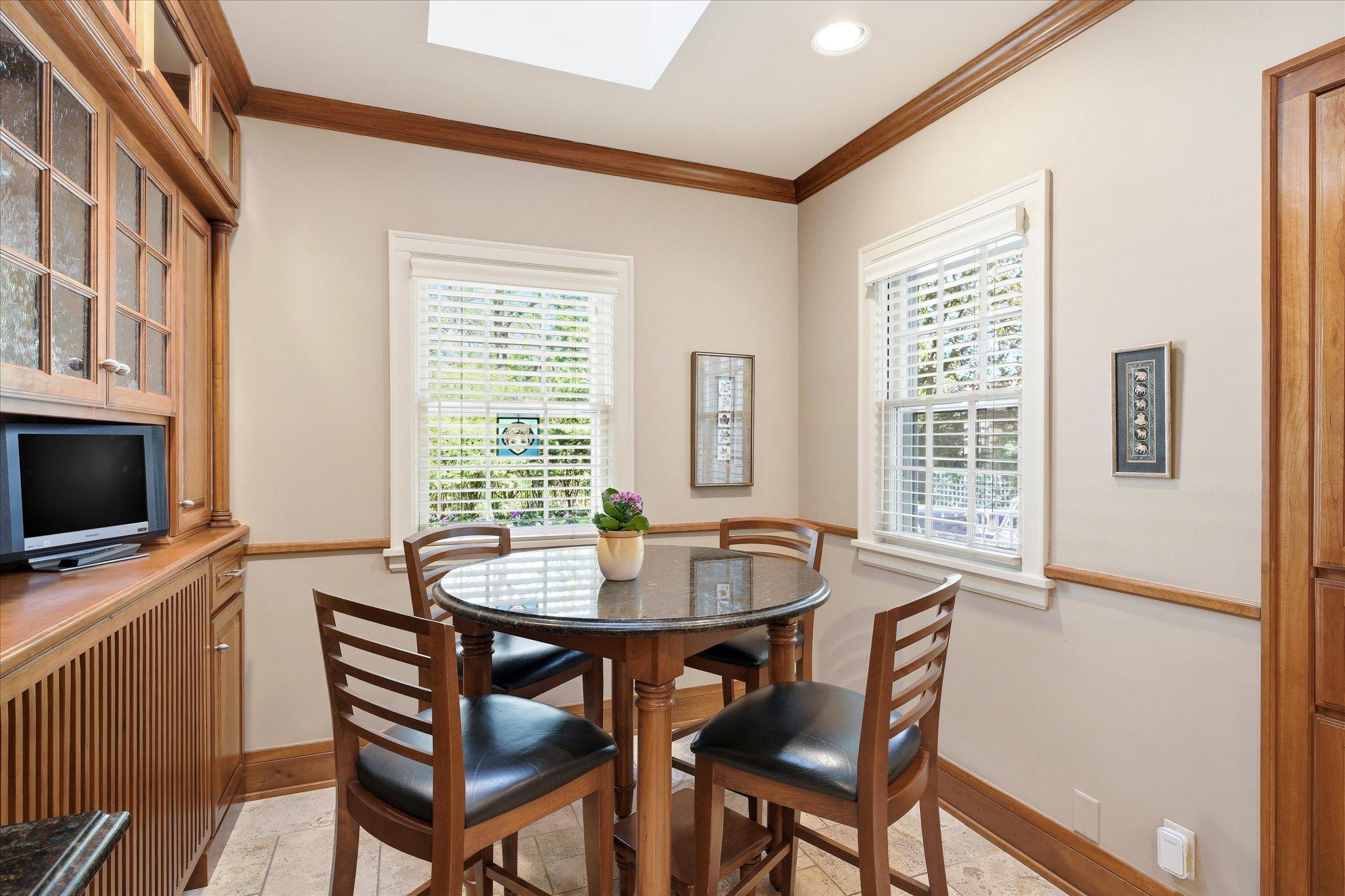 28-5027 3rd Ave S [3037115]- 028.jpg