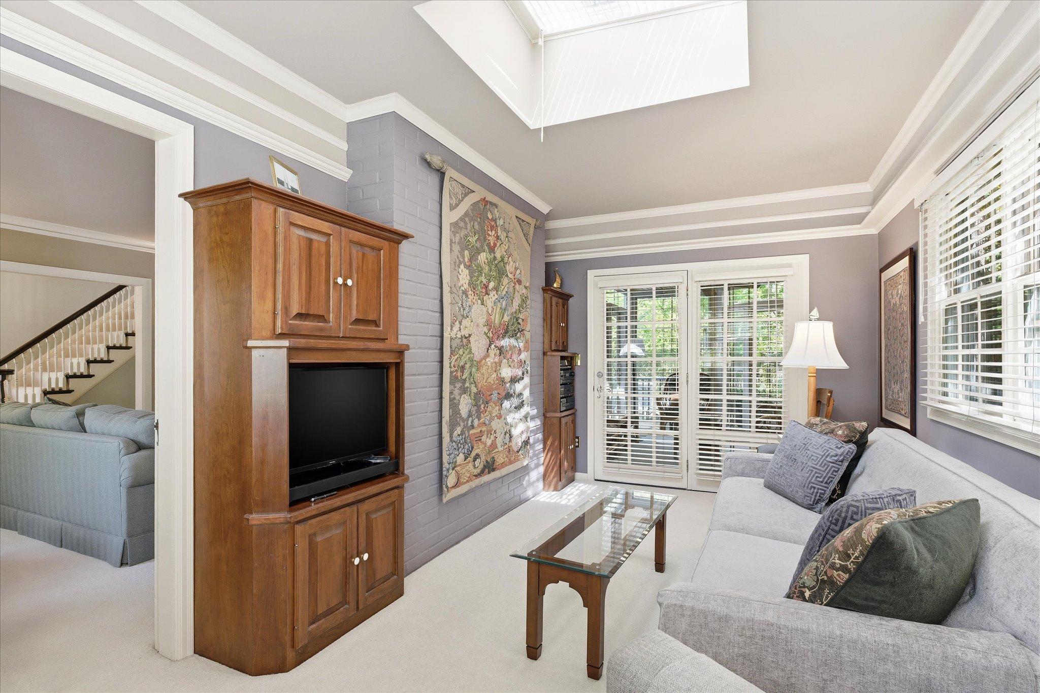 15-5027 3rd Ave S [3037115]- 015.jpg