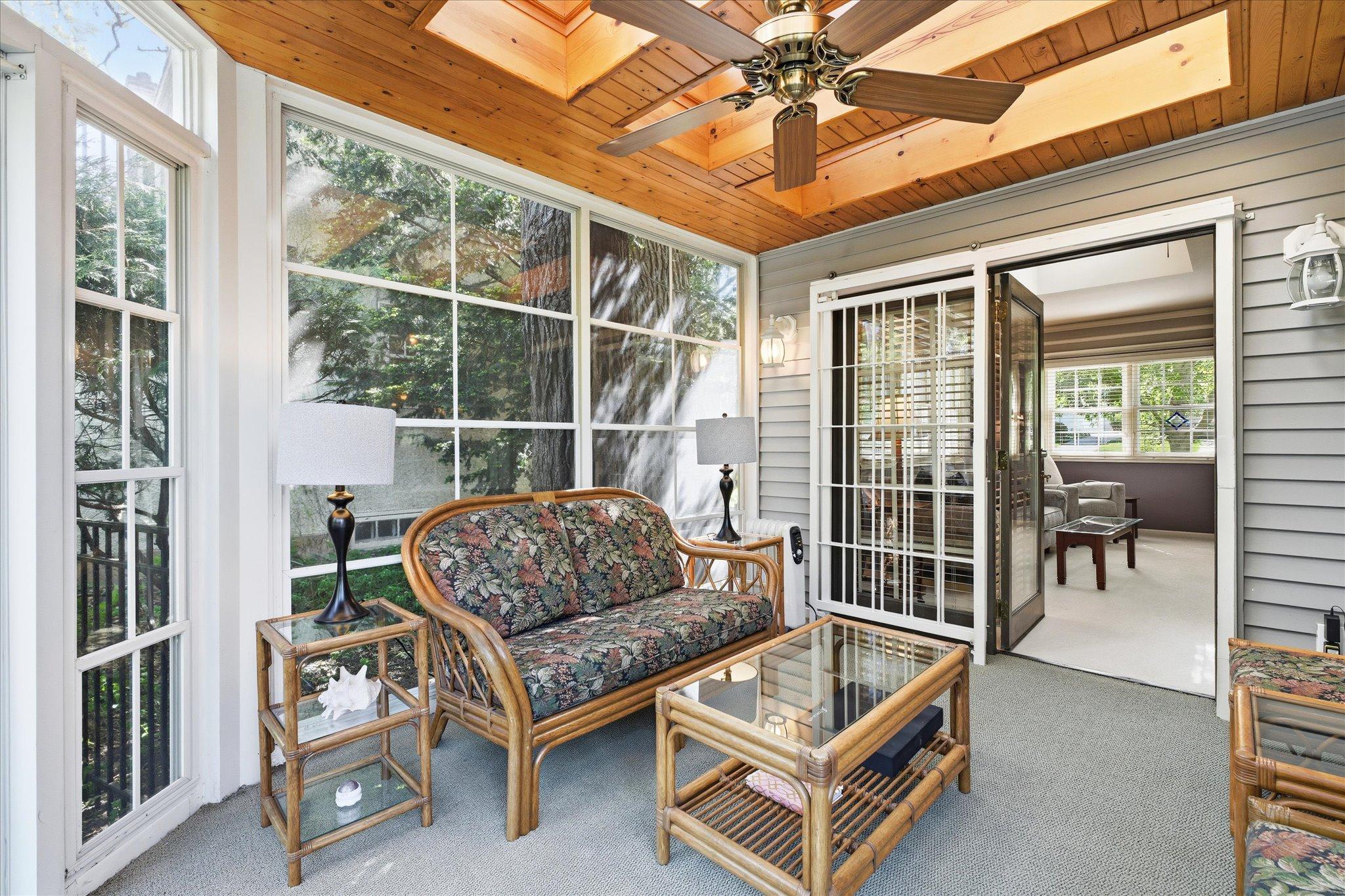 19-5027 3rd Ave S [3037115]- 019.jpg