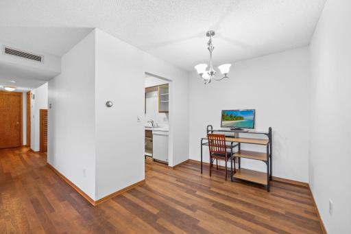 2250 Midland Grove Road, 307, Saint Paul, MN 55113