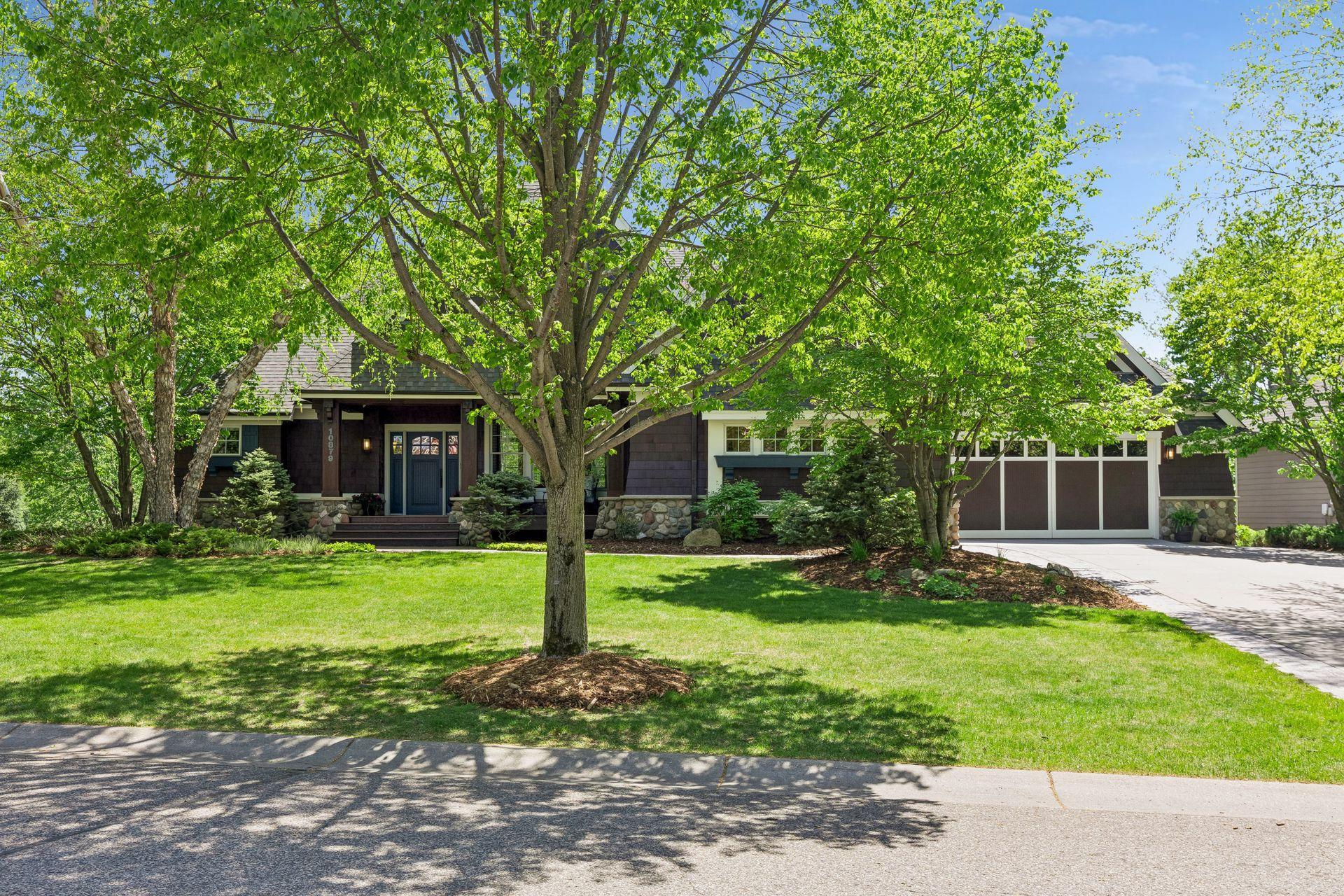 Don't miss this stunning, custom-built, original owner home. Its prime location provides convenient access to all Woodbury has to offer - shopping, dining, entertainment & easy freeway access.