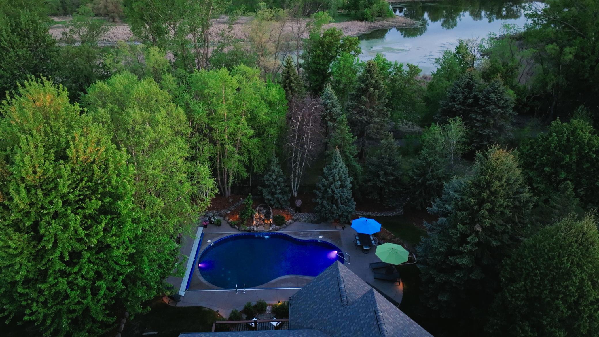Beautiful private, wooded lot.