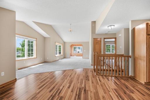 1013 Prairie View Drive SW, Hutchinson, MN 55350