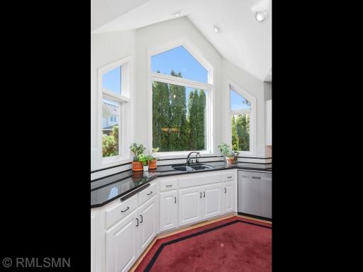 4085 Everest Lane N, Minneapolis, MN 55446