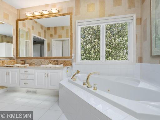 4085 Everest Lane N, Minneapolis, MN 55446