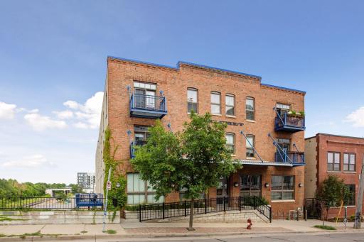 127 5th St NE, G04, Minneapolis, MN 55413