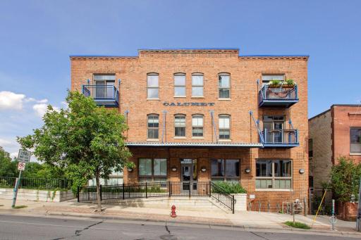 127 5th St NE, G04, Minneapolis, MN 55413