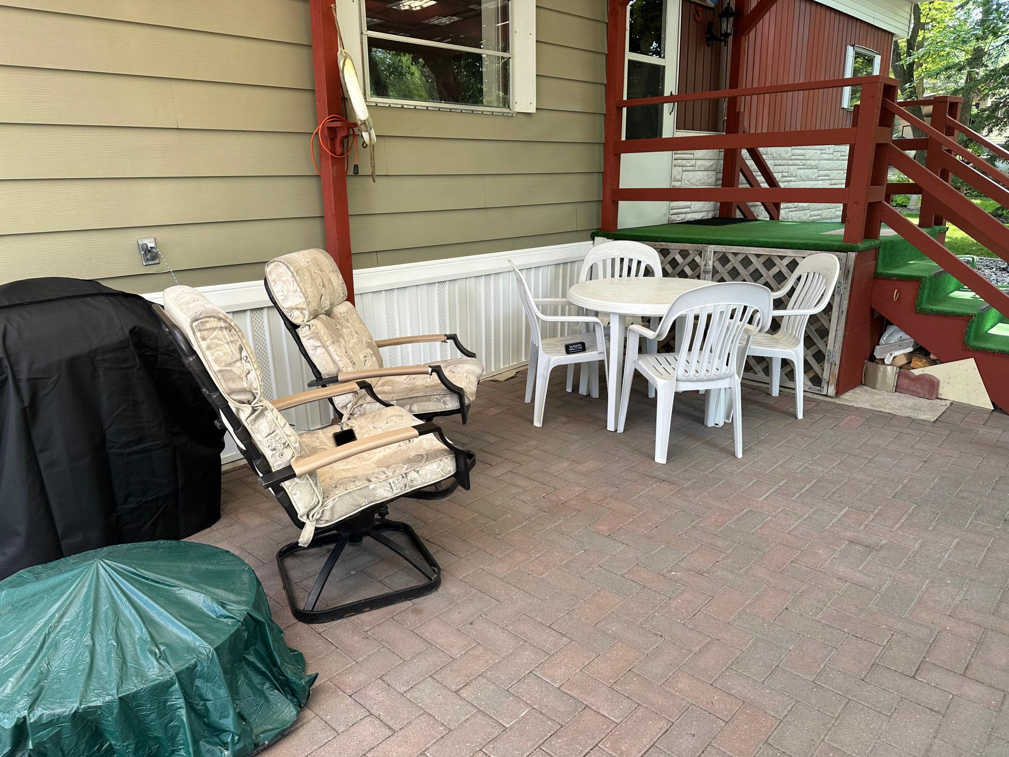 Patio area...the grill is included