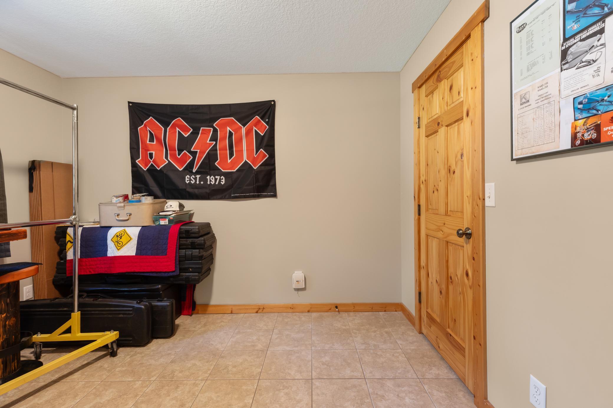 Bedroom Lower