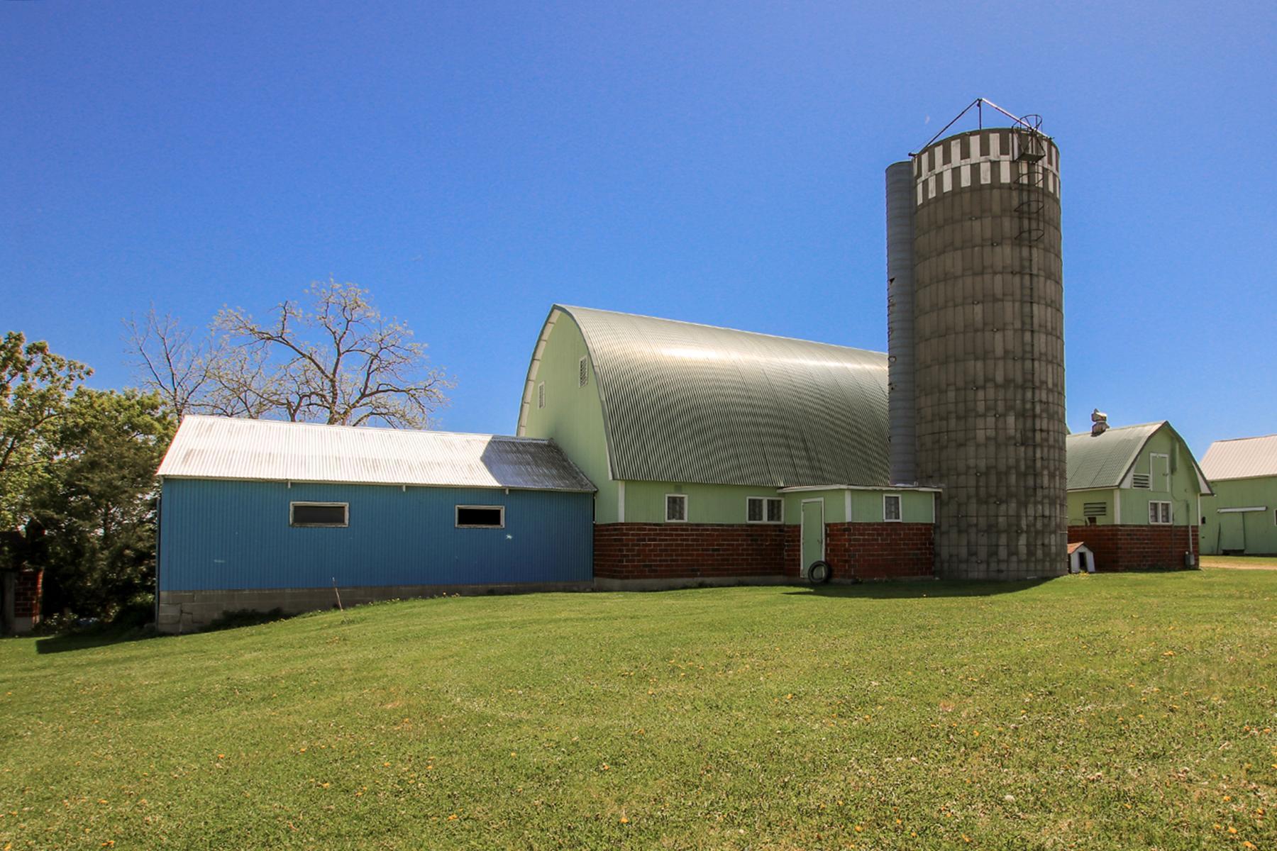 barn