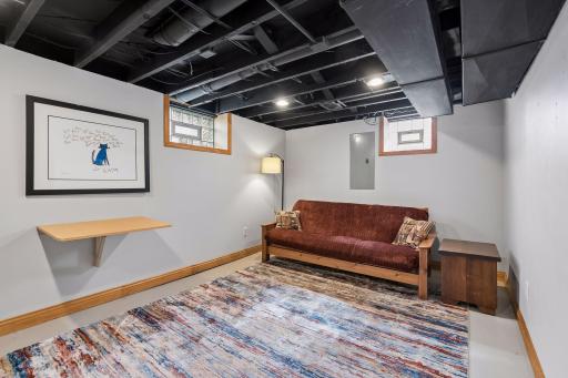3501 35th Avenue S, Minneapolis, MN 55406