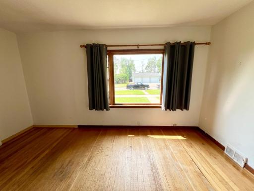 450 7th Street NW, Valley City, ND 58072