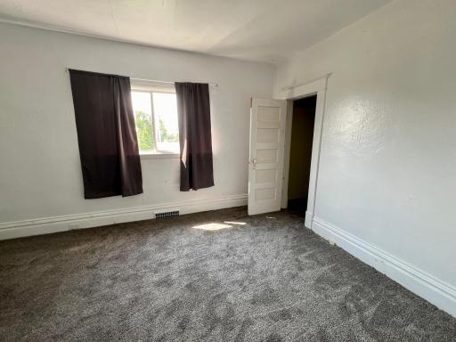 450 7th Street NW, Valley City, ND 58072