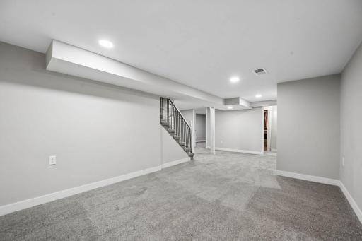 321 109th Avenue NW, Minneapolis, MN 55448
