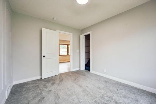 321 109th Avenue NW, Minneapolis, MN 55448