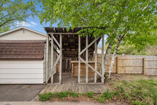 321 109th Avenue NW, Minneapolis, MN 55448