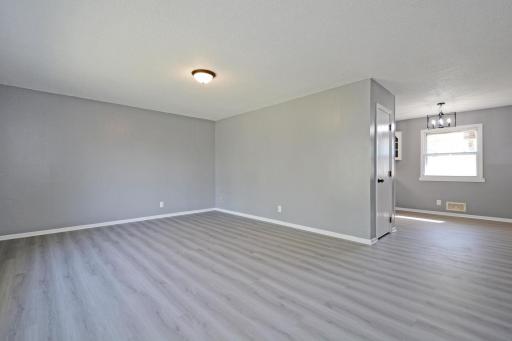7500 Janell Avenue N, Minneapolis, MN 55428