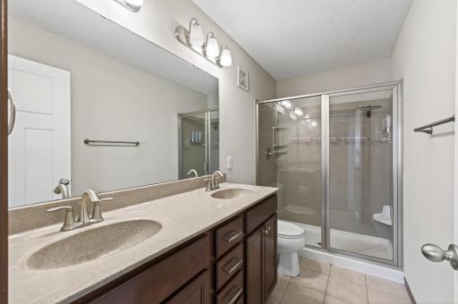 1957 Commonwealth Boulevard, 4, Chanhassen, MN 55317