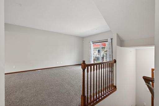 1957 Commonwealth Boulevard, 4, Chanhassen, MN 55317