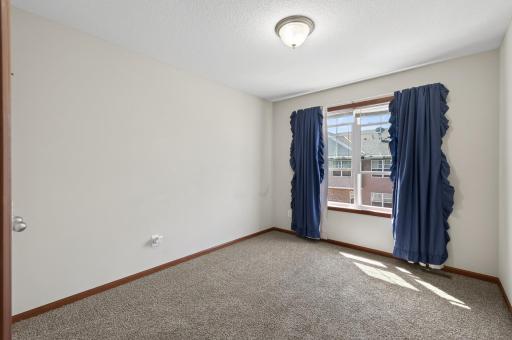 1957 Commonwealth Boulevard, 4, Chanhassen, MN 55317