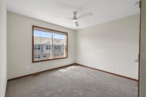 1957 Commonwealth Boulevard, 4, Chanhassen, MN 55317