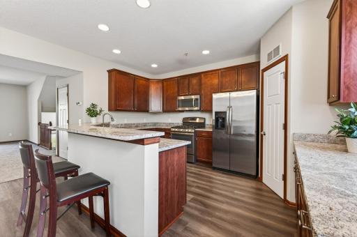 1957 Commonwealth Boulevard, 4, Chanhassen, MN 55317