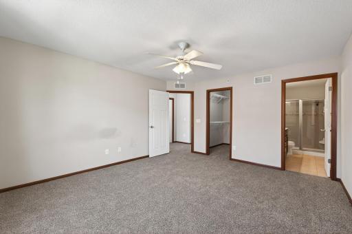 1957 Commonwealth Boulevard, 4, Chanhassen, MN 55317