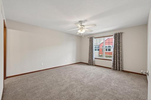 1957 Commonwealth Boulevard, 4, Chanhassen, MN 55317
